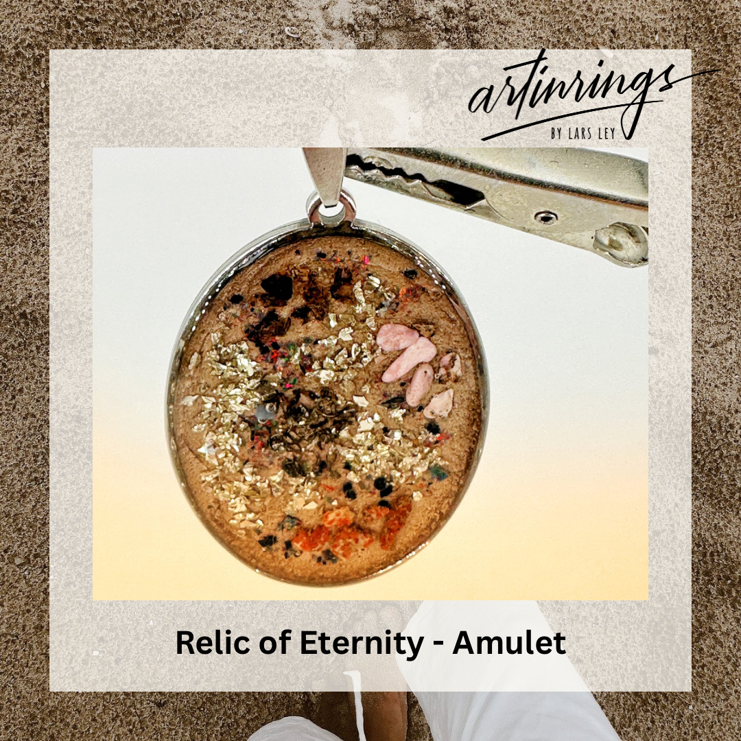 Relic of Eternity - The Amulet