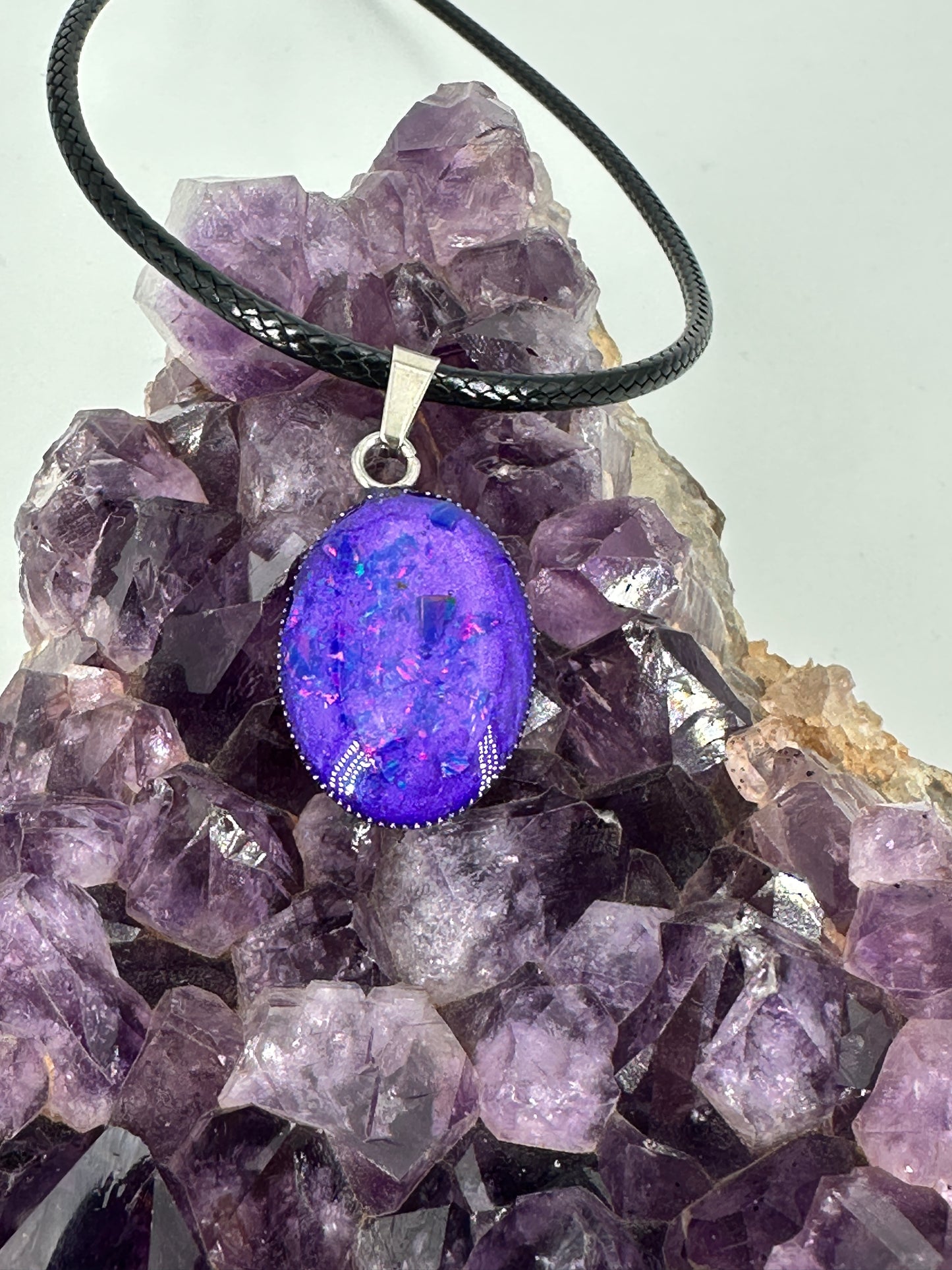 Opal Amulet small multicolor