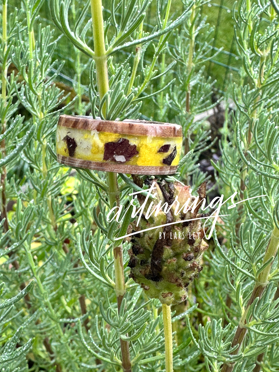 „Kunstwerk-Ring Spring – handgefertigt, inspiriert vom Frühling und dem Erwachen der Natur“« Bague artistique Spring – pièce unique, inspirée du printemps et de l’éveil de la nature »“Art ring Spring – handcrafted, inspired by spring and the awakening of nature”