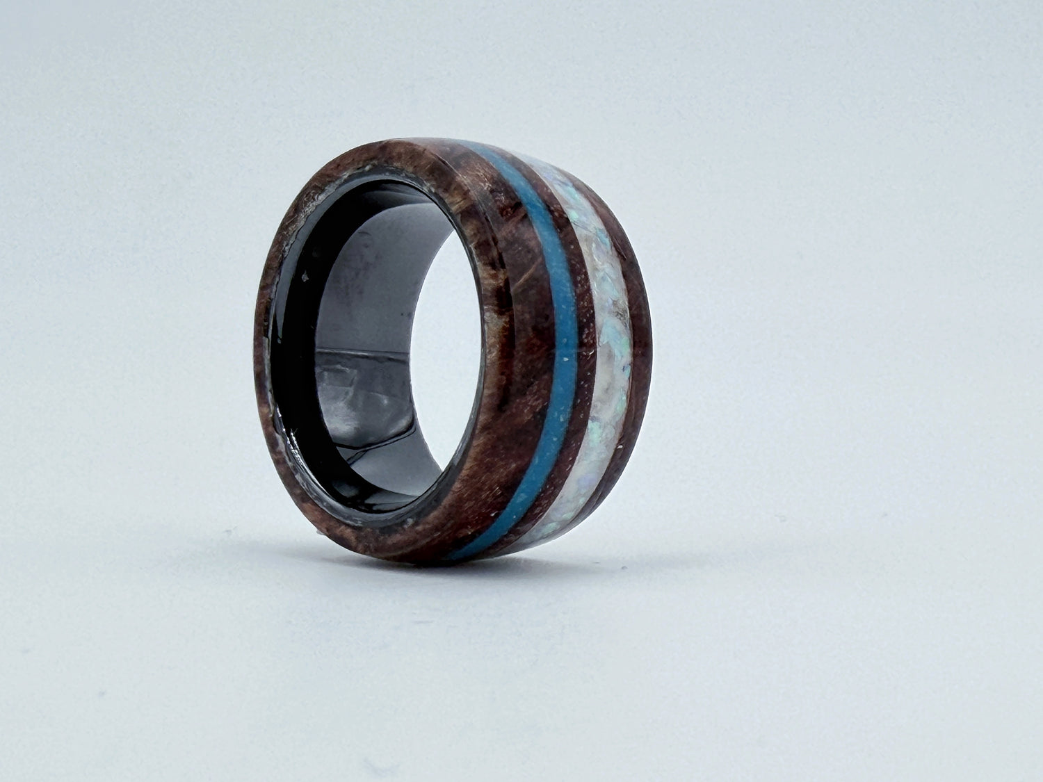Winter – handgefertigter Kunstring aus der Serie Vier Jahreszeiten von Artinrings
